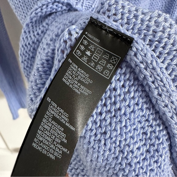 Distressed back knit sweater - Picture 11 of 11